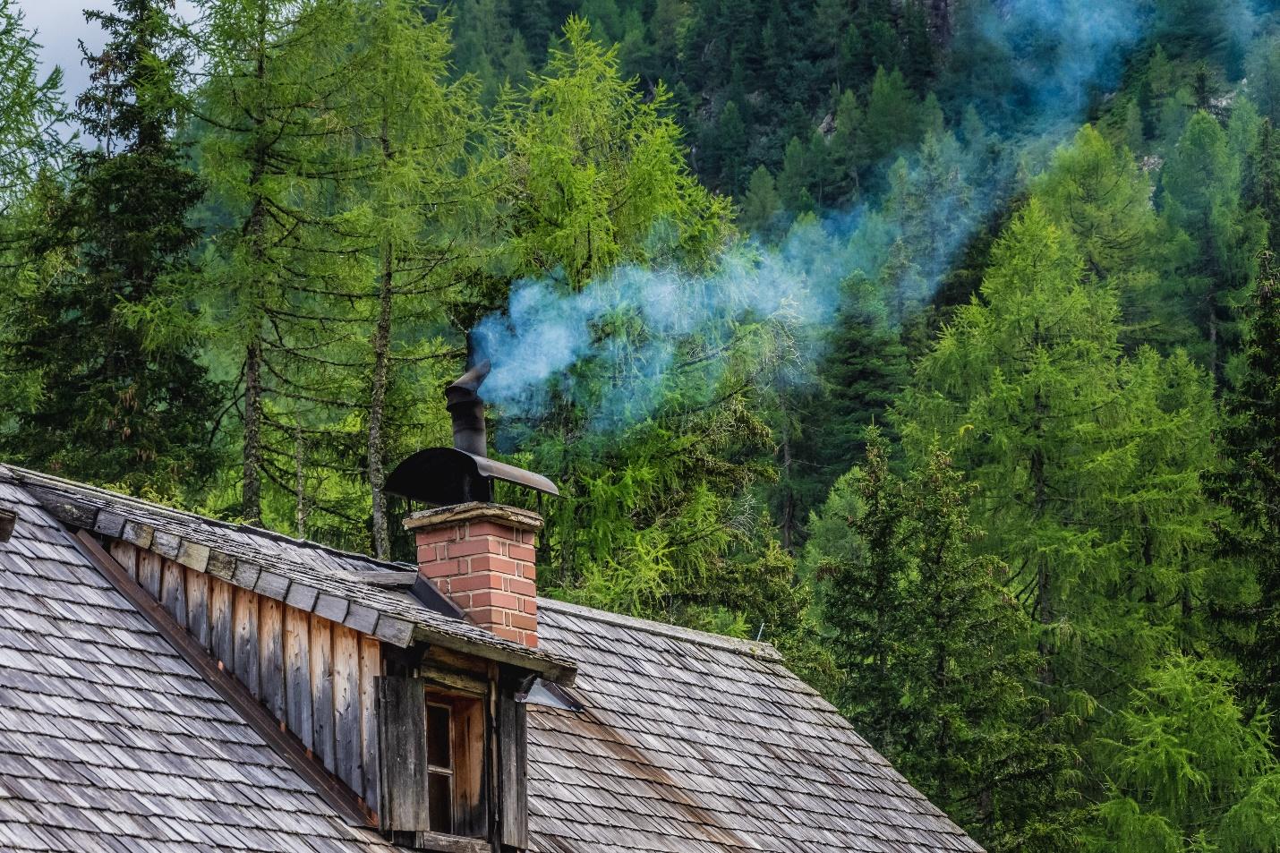 Top Reasons You Should Hire a Professional Chimney Maintenance Service